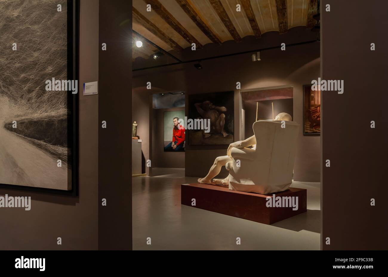 'MEAM' Europäisches Museum für Moderne Kunst. Innenansichten von Gemälden und Skulpturen. La Ribera, Barcelona, Katalonien, Spanien Stockfoto