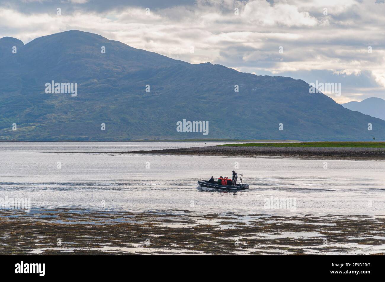Bootssegeln im Loch Diuch, Schottland. Konzept: Schottische Landschaften Stockfoto
