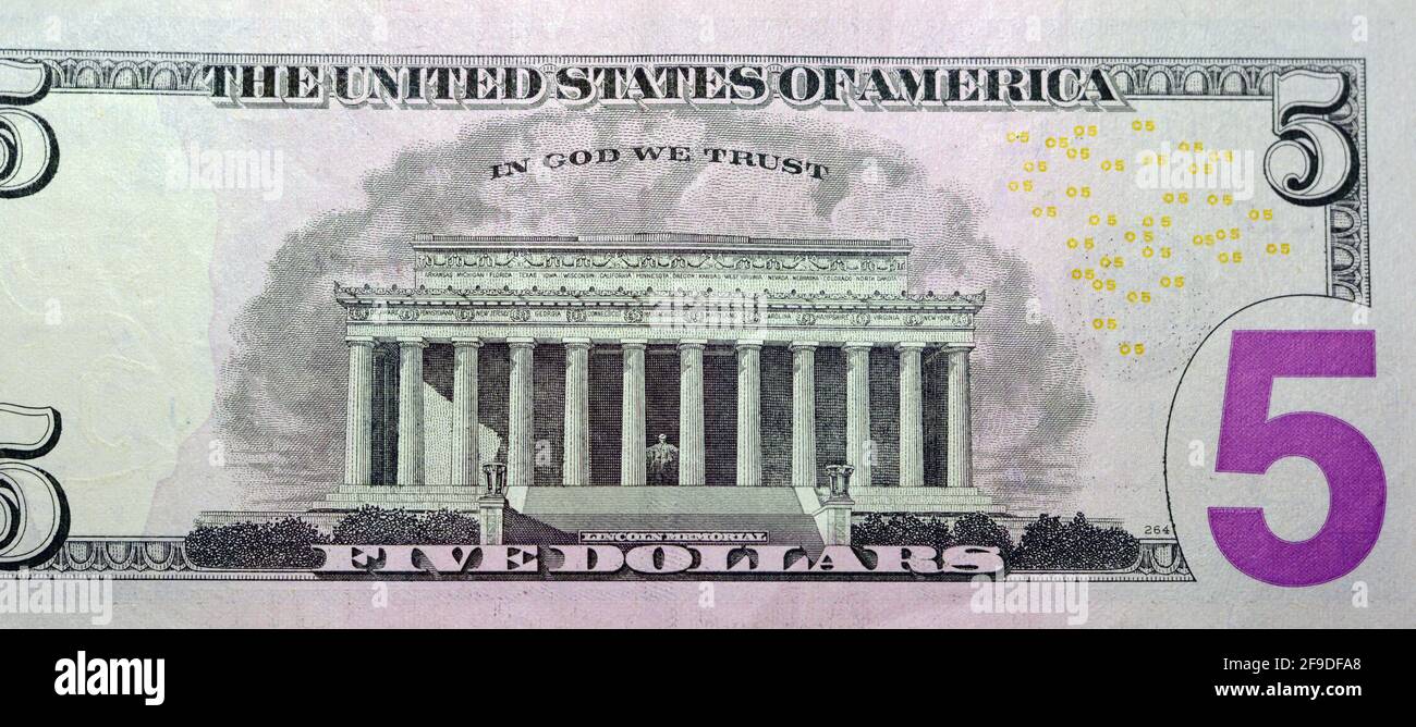 Rückseite des 5-Dollar-Porträts, Hintergrund der 5-Dollar-Banknote, selektiver Fokus, us-Dollar-Banknote Stockfoto