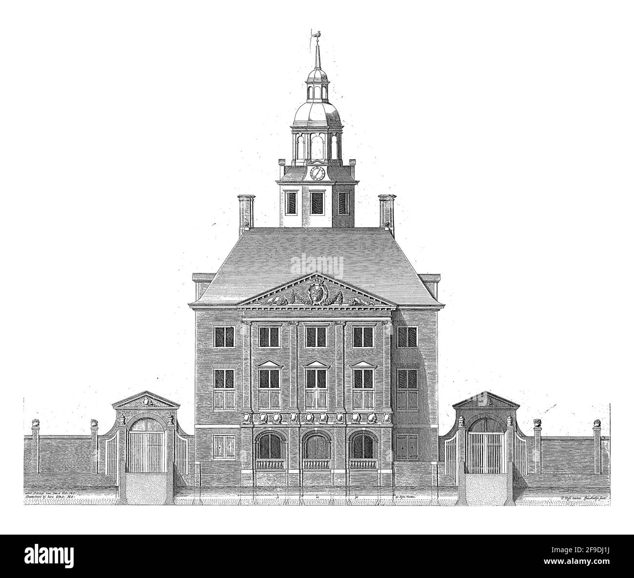 Vor Swanenburg, dem Stadthaus der Rijnland-Wassertafel, im Halfweg. Links und rechts ein Eingangstor. Stockfoto