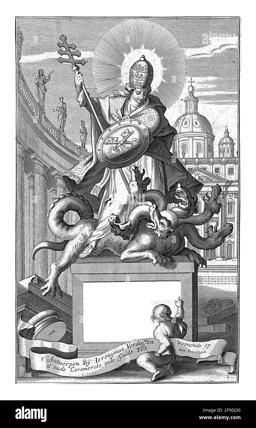 Die Personifizierung der römisch-katholischen Kirche steht auf einem rechteckigen Sockel. Stockfoto