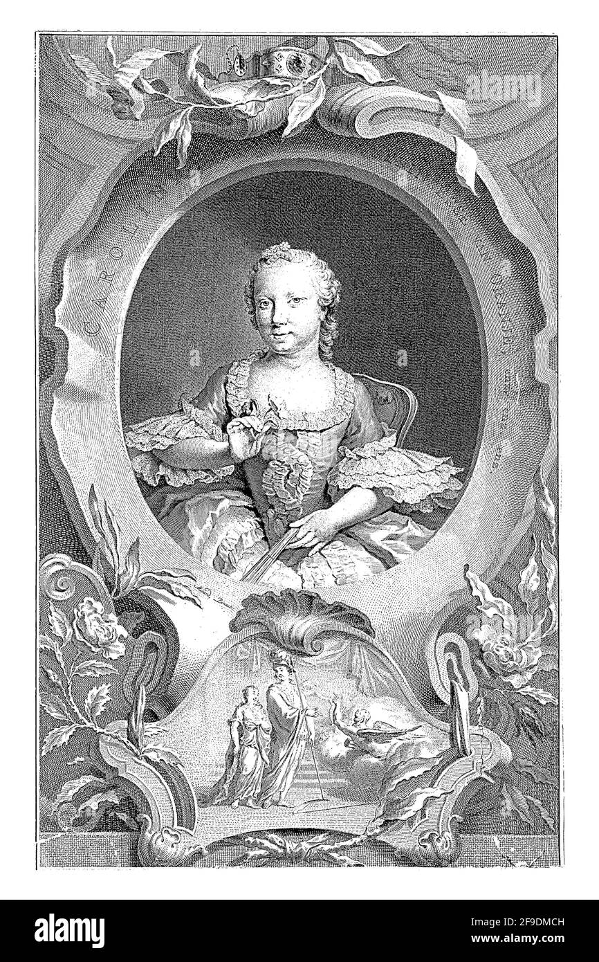 Porträt von Carolina im Oval mit Randschrift. Eine Reihe allegorischer Objekte umgeben ihn. Das Relief zeigt eine allegorische Darstellung in wh Stockfoto