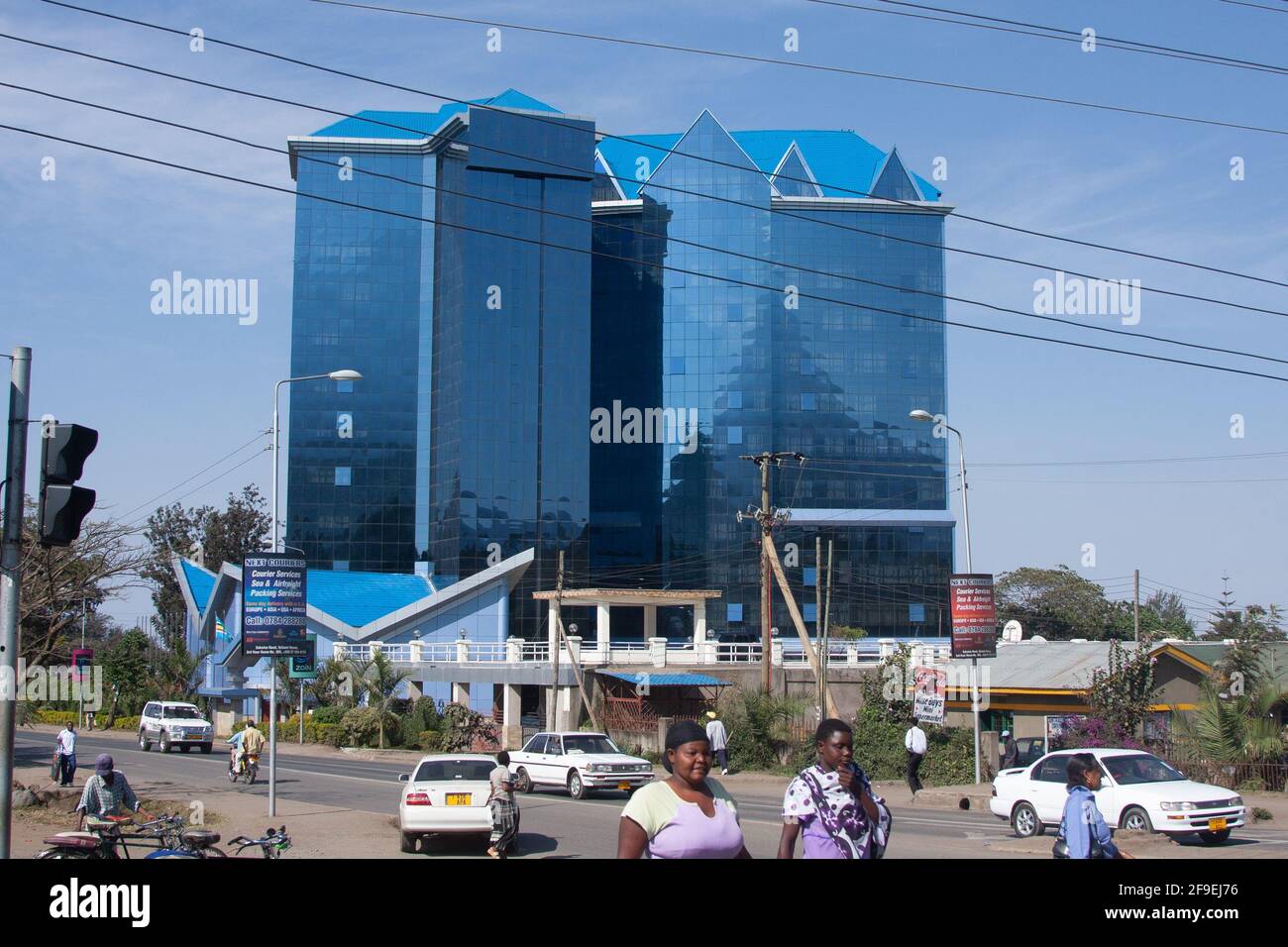 Arusha ist eine Stadt im Nordosten Tansanias und die Hauptstadt der Region Arusha, die sich unterhalb des Berges Meru am östlichen Rand des östlichen Zweiges von befindet Stockfoto