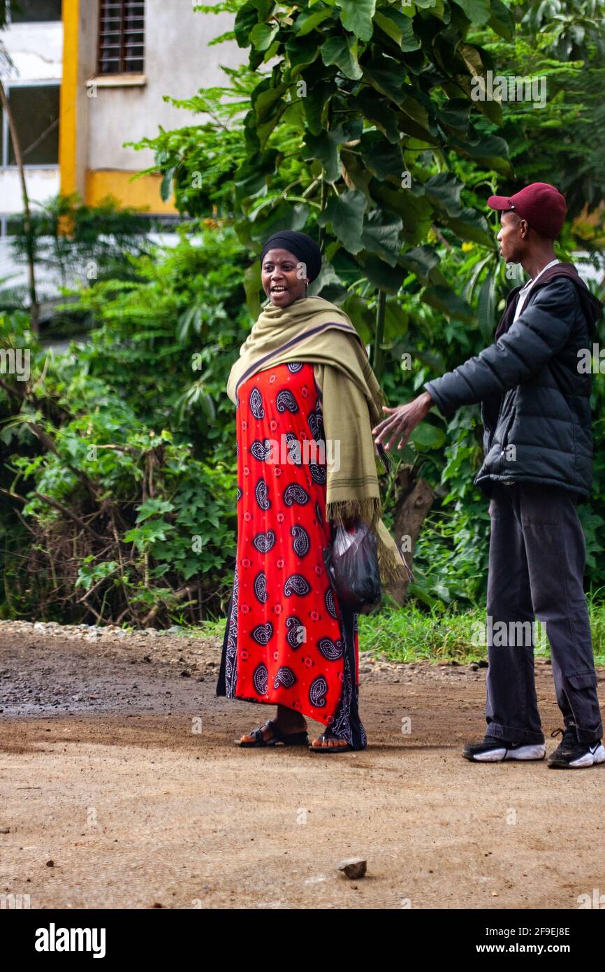 Arusha ist eine Stadt im Nordosten Tansanias und die Hauptstadt der Region Arusha, die sich unterhalb des Berges Meru am östlichen Rand des östlichen Zweiges von befindet Stockfoto