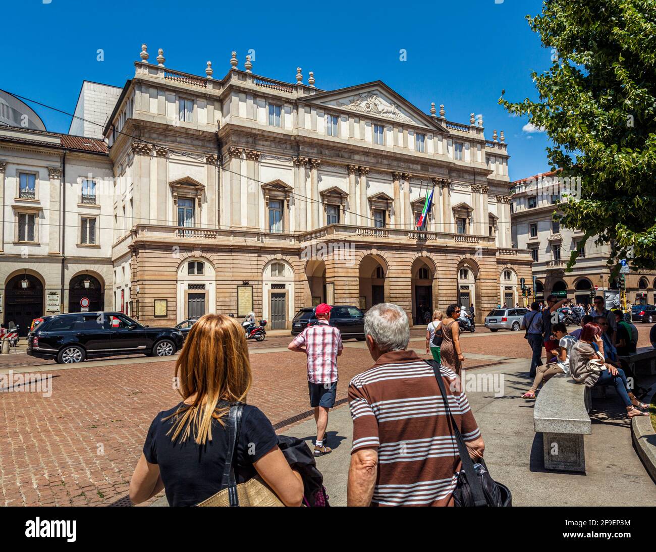 Mailand, Provinz Mailand, Lombardei, Italien. Teatro alla Scala oder La Scala Theater auf der Piazza della Scala. Stockfoto