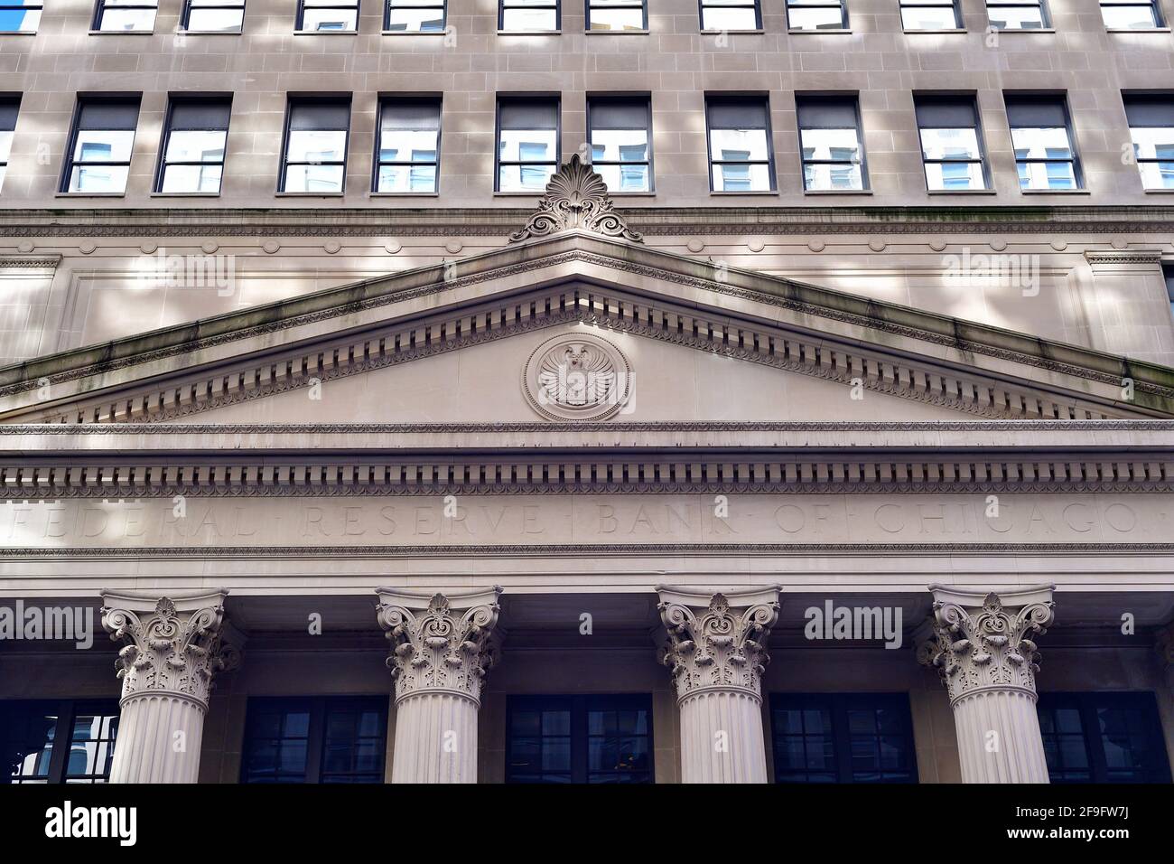 Chicago, Illinois, USA. Die Federal Reserve Bank of Chicago, eine von 12 solchen Institutionen in den Vereinigten Staaten. Stockfoto