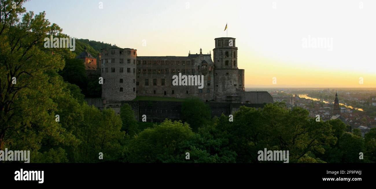 Sonnenuntergang über Heidelberg und Neckar, Deutschland Stockfoto