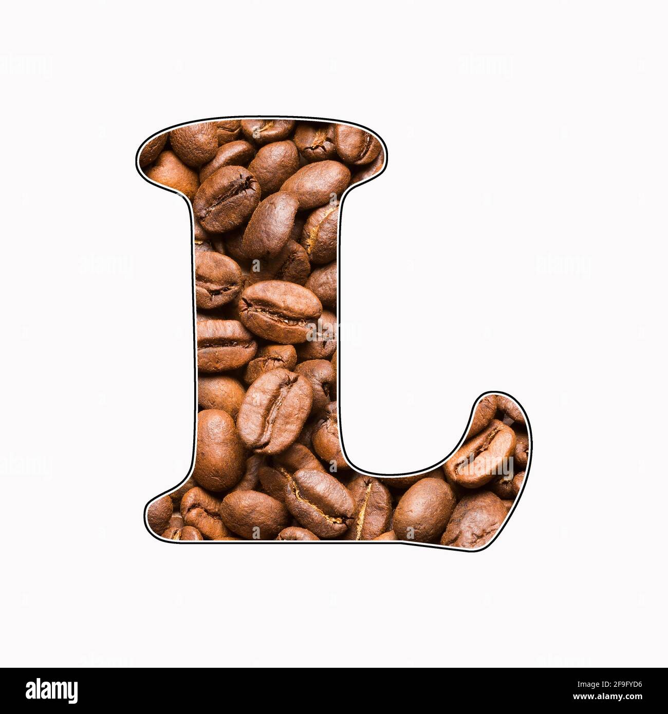 L, Buchstabe des Alphabets - Kaffeebohnen Hintergrund. Coffea Stockfoto