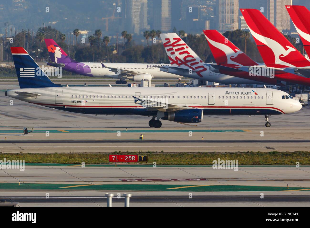 Los Angeles, USA - 20. Februar 2016: US Airways Airbus A321 am Flughafen Los Angeles (LAX) in den USA. Airbus ist ein Flugzeughersteller aus Toulouse Stockfoto