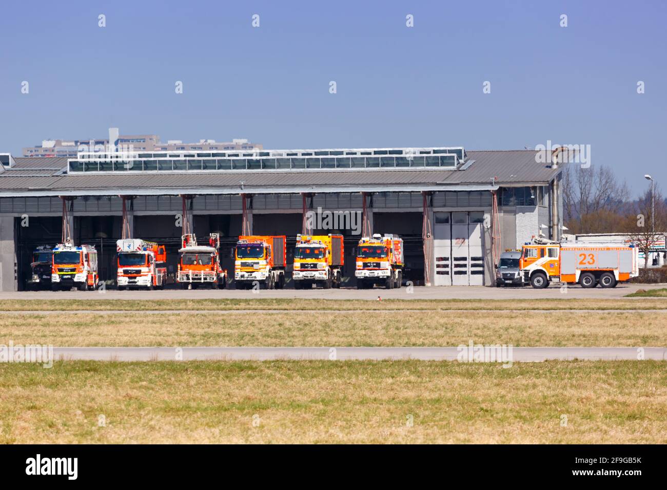 Stuttgart, 6. April 2018: Feuerwehrhaus am Stuttgarter Flughafen (STR) in Deutschland. Stockfoto