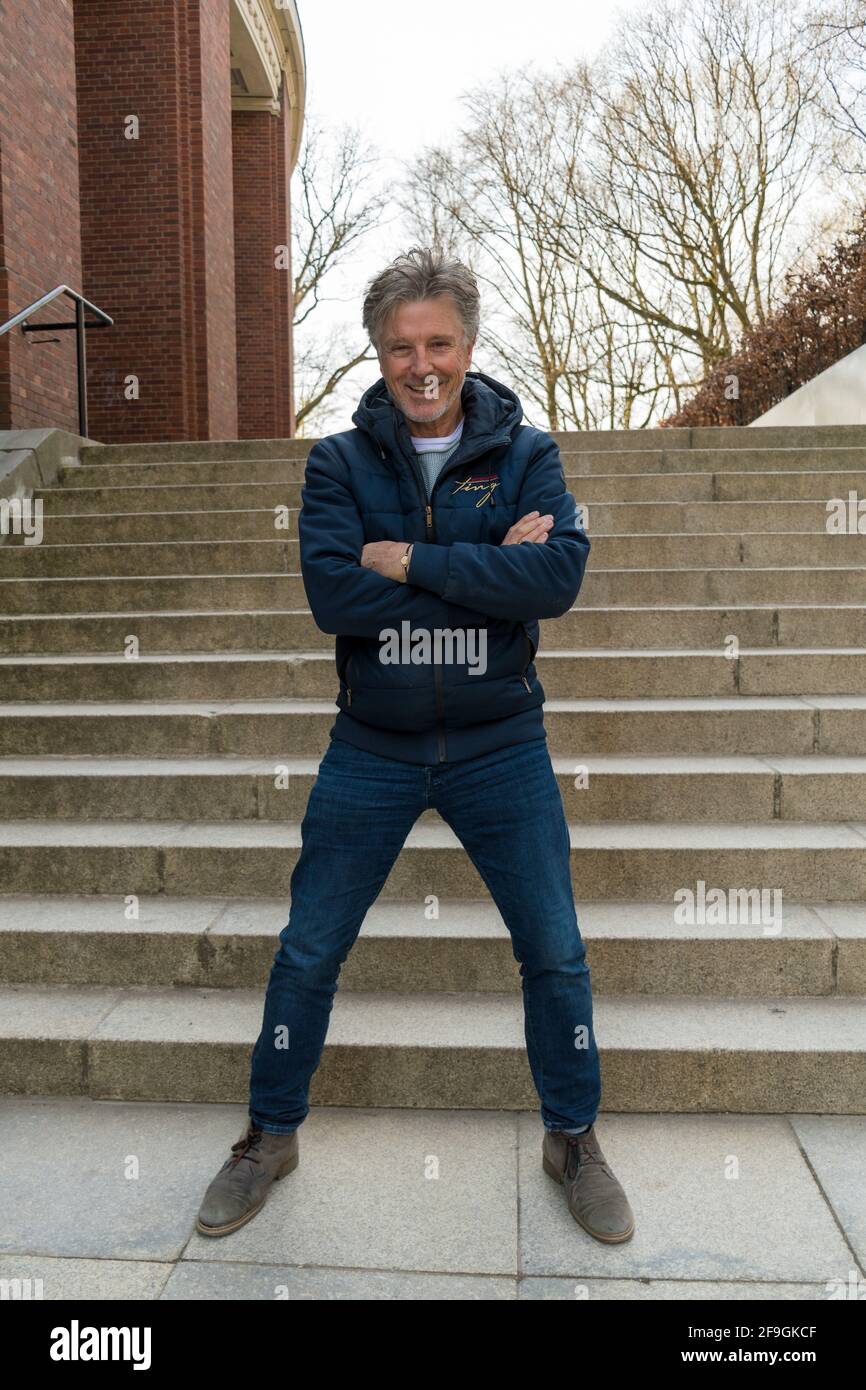 Nick Wilder (Klaus Wilder), Bordarzt Doc Sander, ZDFTraumschiff, Herr