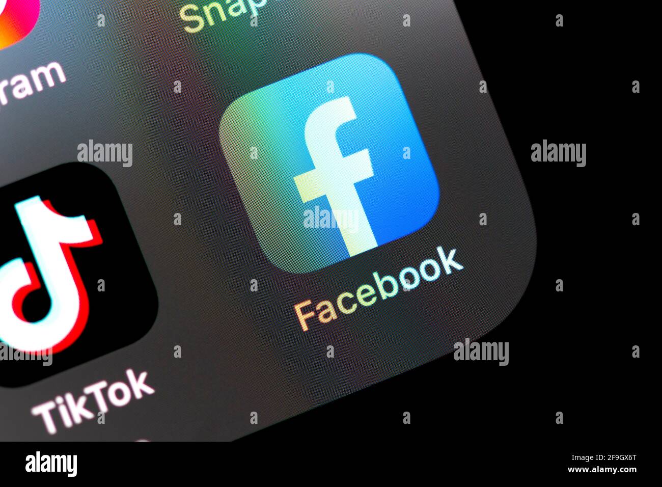 Facebook, Logo, App-Icon, Anzeige auf einem Bildschirm vom Handy, Smartphone, Soziales Netzwerk, Social Media, Makroaufnahme, Detail, formatfuellend Stockfoto
