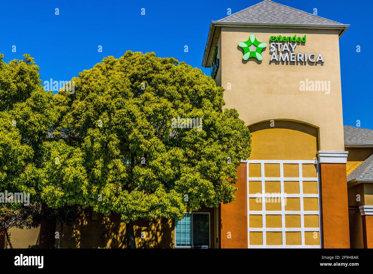 Ein Hotel für längere Aufenthalte in Milpitas, Kalifornien, USA Stockfoto