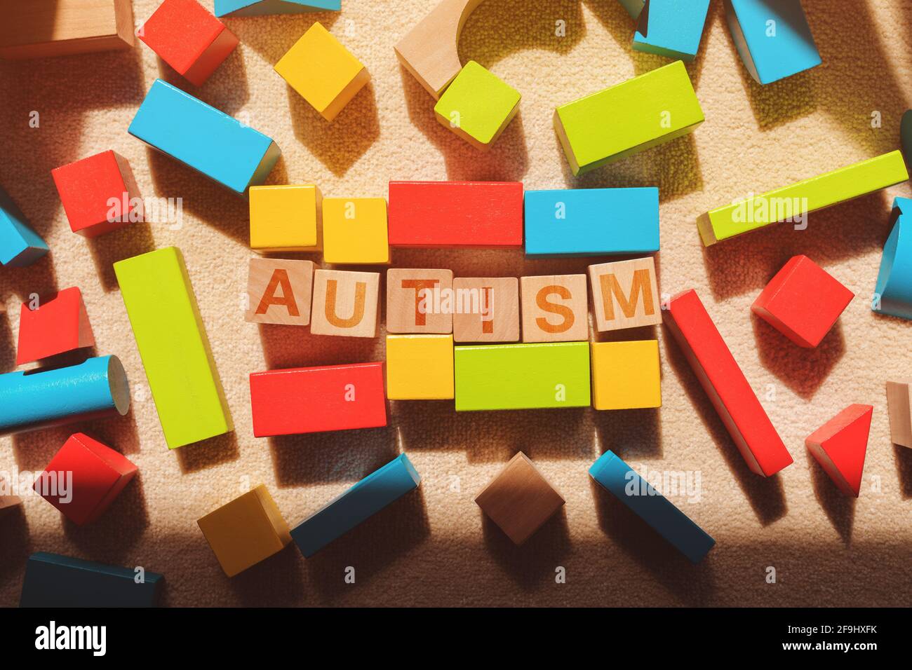 Autismus-Konzept, flache Lay Draufsicht Stockfoto