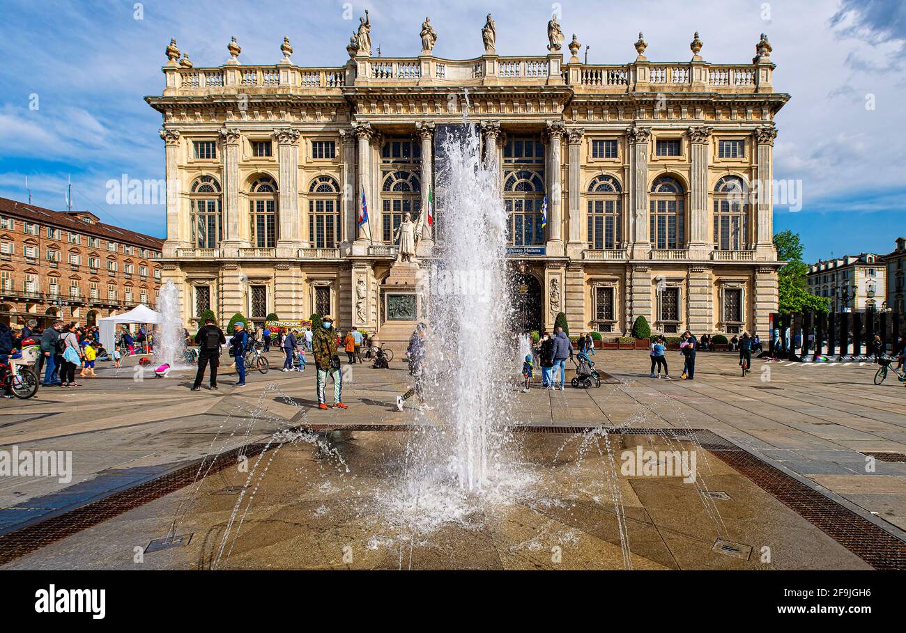 Italien Piemont Turin - Piazza Castello - Sabaude Residence Palazzo Madama von Filippo Juvarra für Maria Giovanna Battista di Savoia Stockfoto