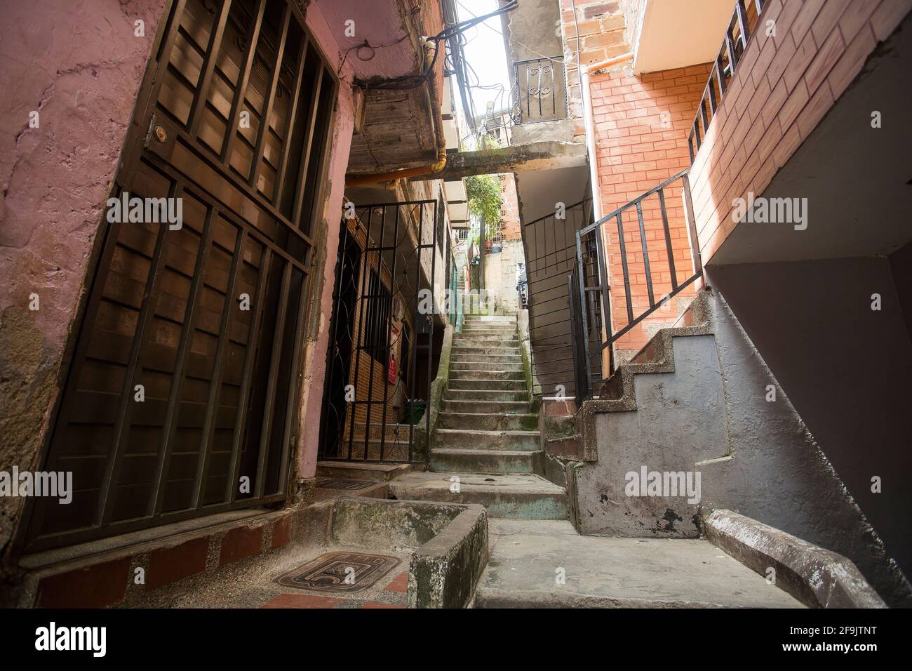 Medellín, Antioquia / Kolumbien - 8. Juli 2019. Kommune 13, San Javier ist eine der 16 Gemeinden der Stadt und liegt westlich des westlichen Centra Stockfoto