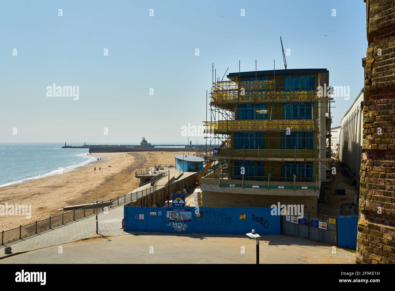 Ramsgate, England - 19. April 2021: Der Bau der Royal Sands-Entwicklung in Ramsgate wird fortgesetzt. Stockfoto