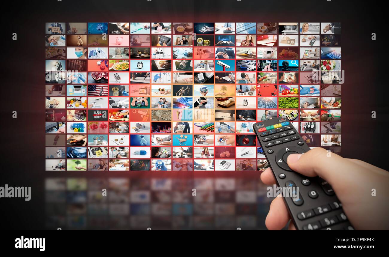 TV-Streaming, TV-Übertragung. Multimedia-Wandkonzept. Stockfoto