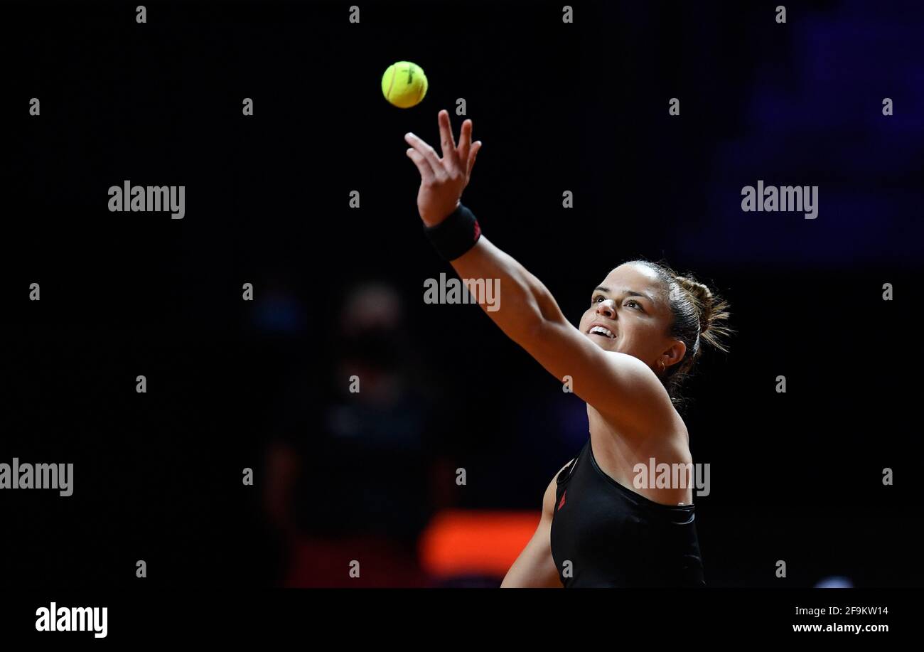 Stuttgart, Deutschland. April 2021. Tennis: WTA Tour - Stuttgart, Singles, Damen, 1. Runde: Sakkari (Griechenland) - Petkovic (Deutschland, Darmstadt). Maria Sakkari in Aktion. Quelle: Thomas Kienzle/AFP-Pool/dpa/Alamy Live News Stockfoto