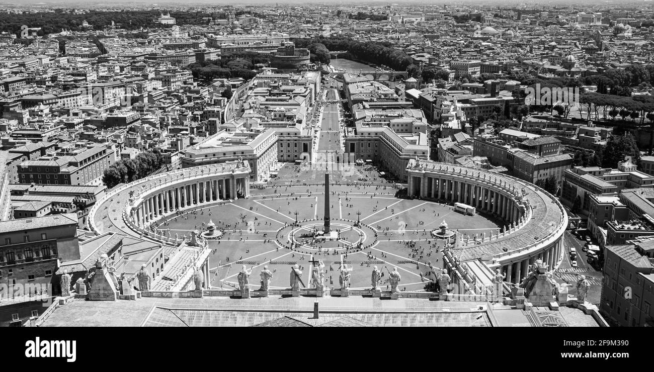 Rom, Italien; 20. Juli 2018: Panorama vom Petersdom Stockfoto