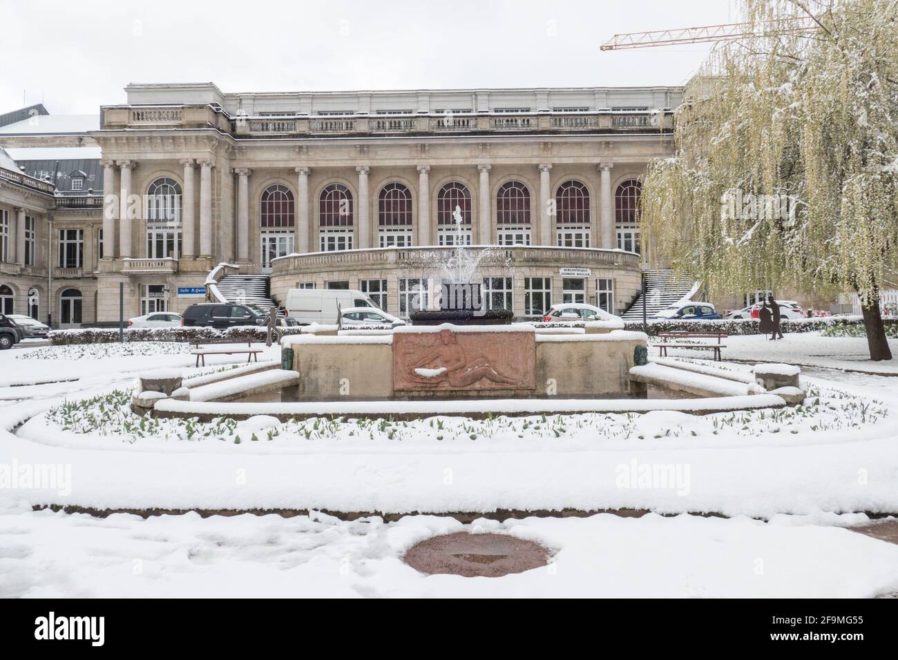 Spa - Belgien - 6. April 2021: Das Casino wurde 1763 in Spa, einer Stadt, die für ihre Thermalquellen bekannt ist, in der Provinz Liège in der Wa gegründet Stockfoto