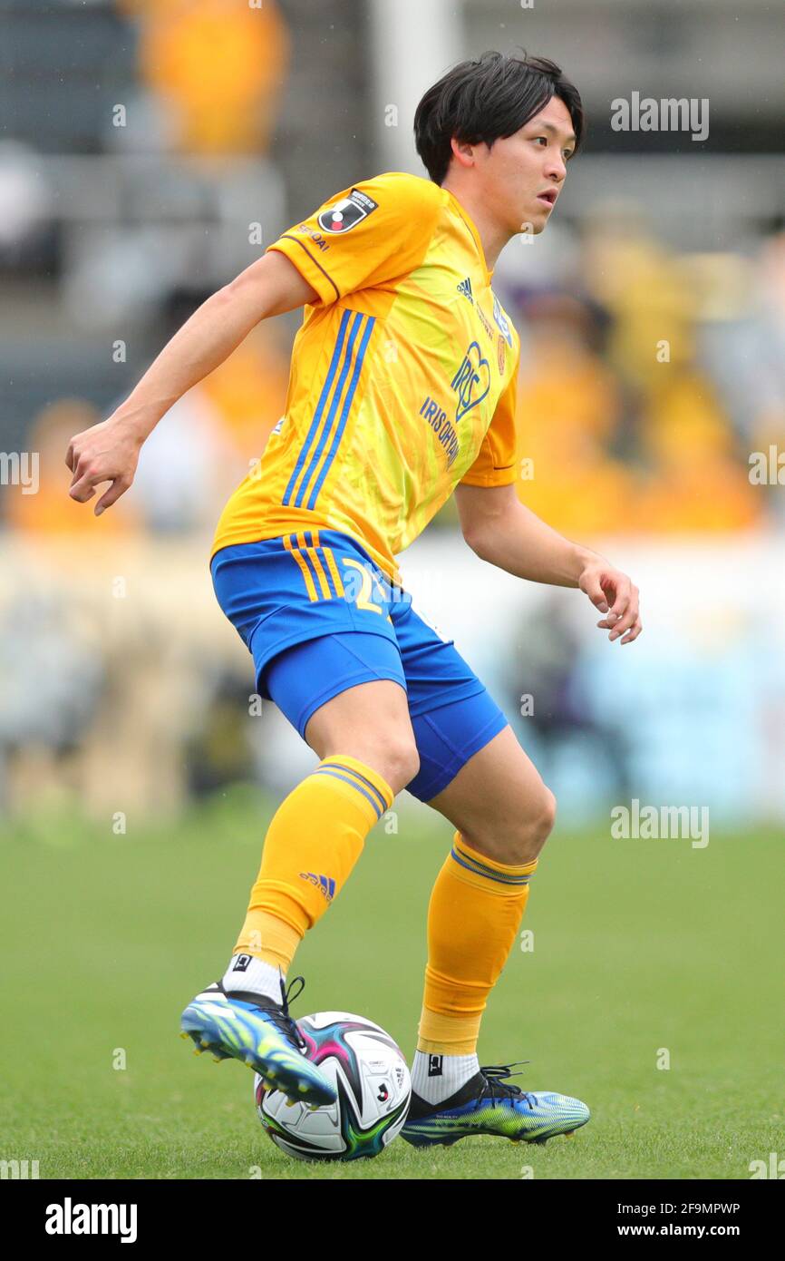 Kanagawa, Japan. April 2021. Takumi Mase (Vegalta), 17. April 2021 - Fußball/Fußball : 2021 J1 Liga-Spiel zwischen Yokohama FC 2-2 Vegalta Sendai im Nippatsu Mitsuzawa Stadium in Kanagawa, Japan. Quelle: AFLO SPORT/Alamy Live News Stockfoto