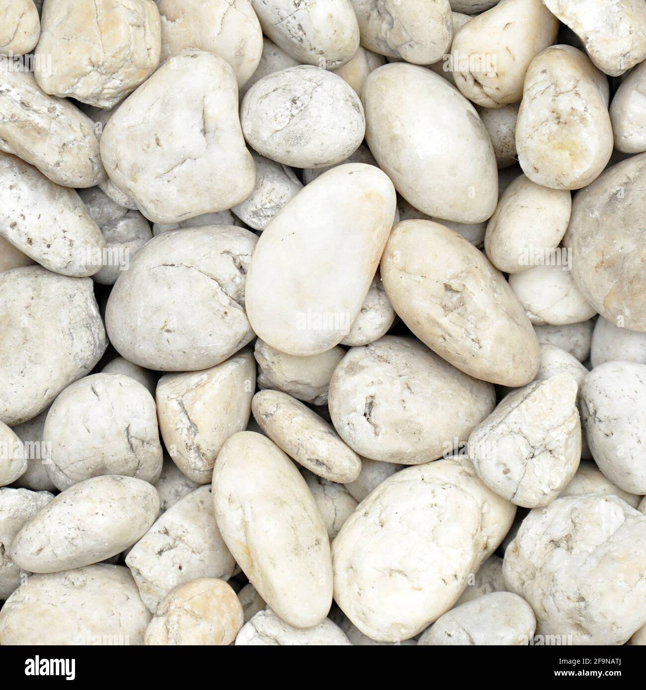 Weiße Flusssteine - abstrakt Stockfoto