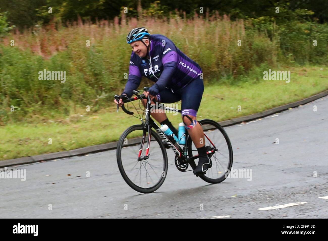 Fun-Ki Riders fahren 101 Meilen für wohltätige Zwecke durch die Westküste Schottlands. 10. September 2017 Stockfoto