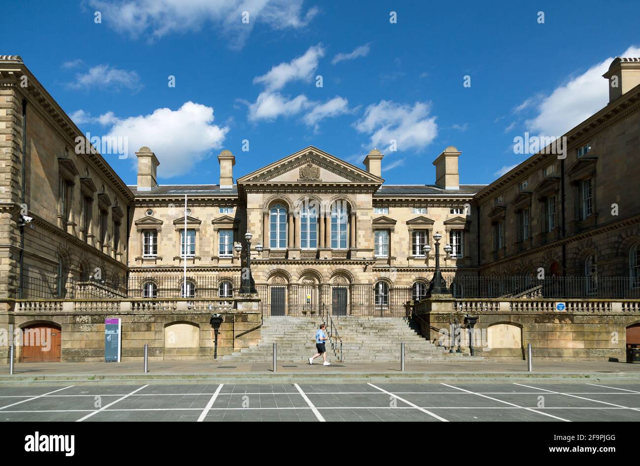 14.07.2019, Belfast, Nordirland, Vereinigtes Königreich - Customs House in the City wurde 1857 vom Architekten Charles Lanyon im palazzo-Stil erbaut. 00A1 Stockfoto