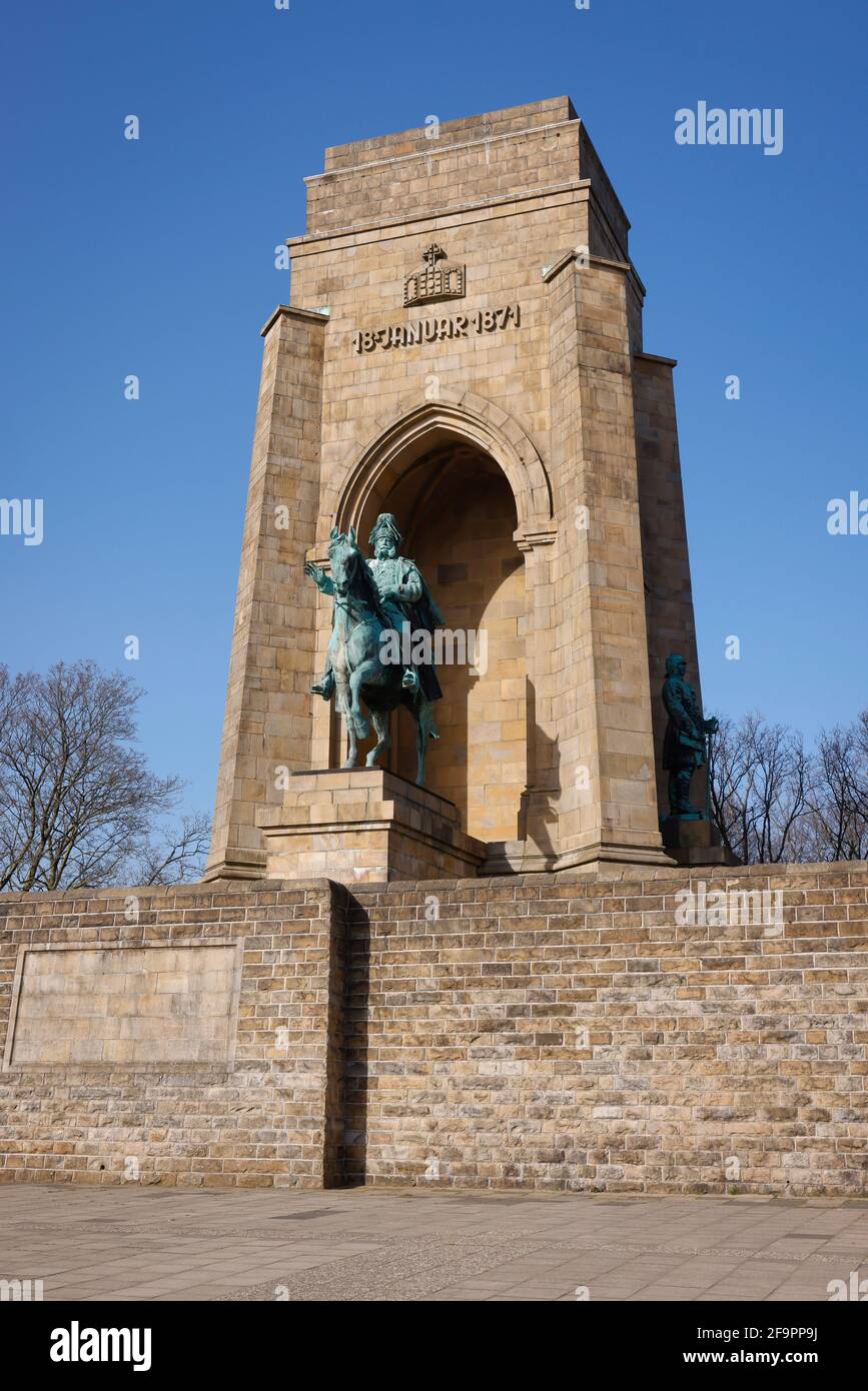 24.02.2021, Dortmund, Nordrhein-Westfalen, Deutschland - Kaiser-Wilhelm-Denkmal auf der Hohensyburg wurde 1902 das Kaiser-Wilhelm-Denkmal enthüllt Stockfoto