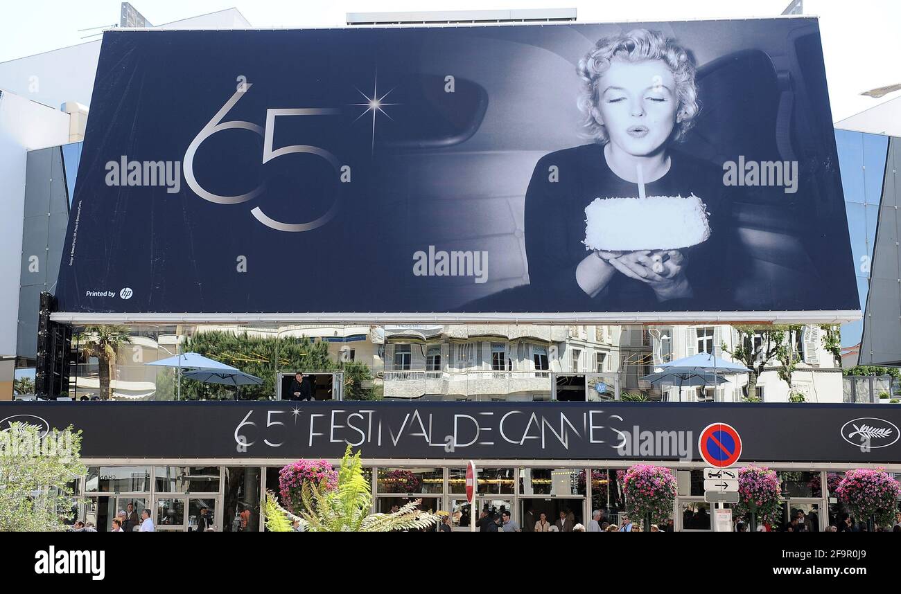 Cannes, Frankreich. 15. Mai 2012 Plakat mit Marilyn Monroe während der 65. Filmfestspiele von Cannes Stockfoto