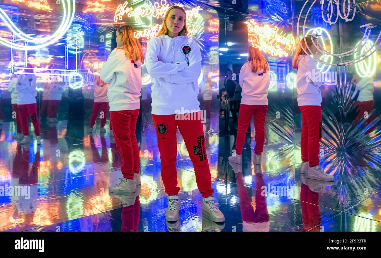 Sofia Kenin aus den Vereinigten Staaten beim Porsche Tennis Grand Prix 2021, WTA 500 Turnier am 19. April 2021 in der Porsche Arena in Stuttgart, Deutschland - Foto Rob Prange / Spanien DPPI / DPPI / LiveMedia Stockfoto