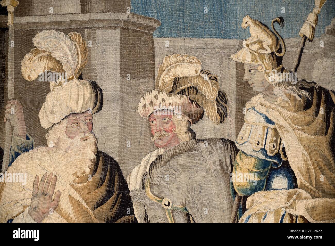 Clorinda & King of Jerusalem Aladine nach Jerusalem lieferten ein Gedicht von Torquato Tasso. C17th Felletin Tapestry in Cloisters Sainte-Trophime Arles Stockfoto