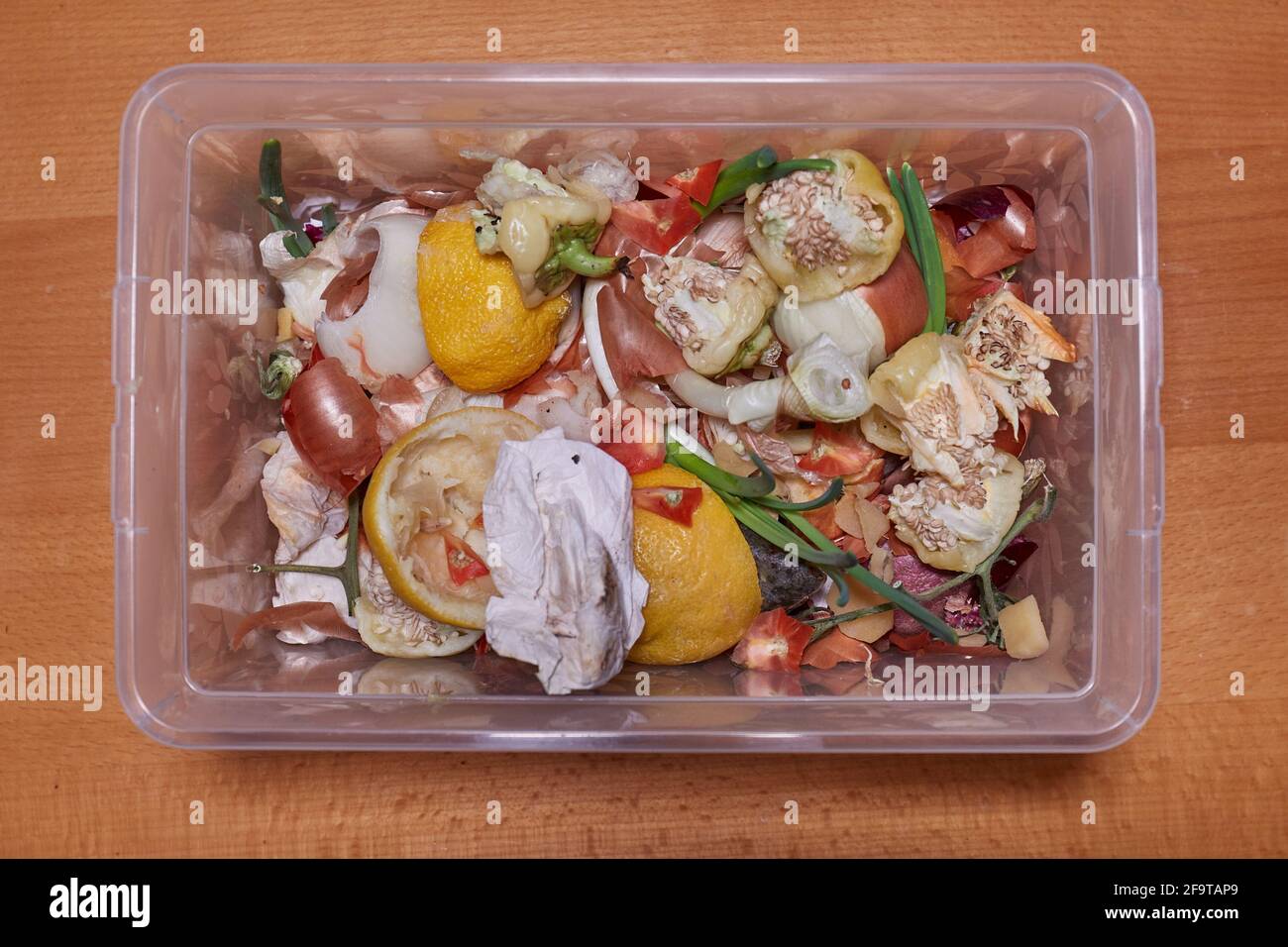 Kompostierbehälter für organische Küchenabfälle Stockfoto