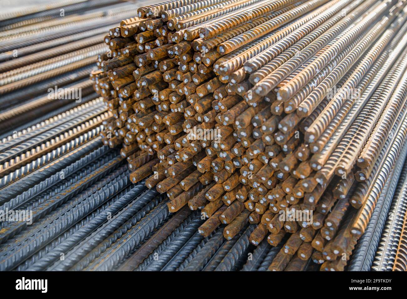 Neue Verstärkung für den Bau in geringer Schärfentiefe Stockfoto