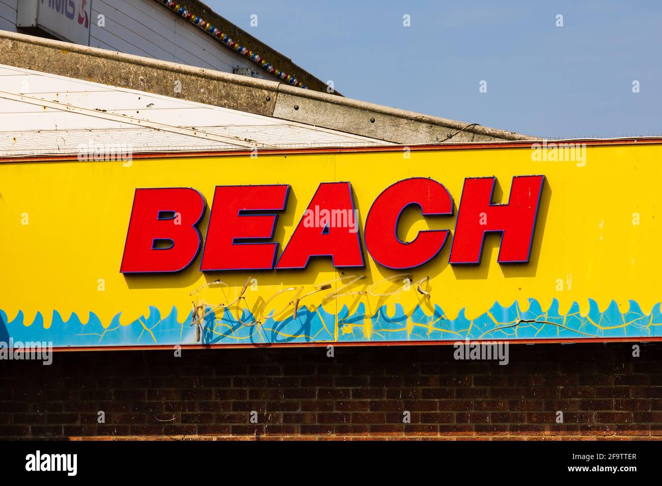 Beach Plaza, Beschilderung für Spielhallen, Hunstanton, Norfolk, England. Stockfoto