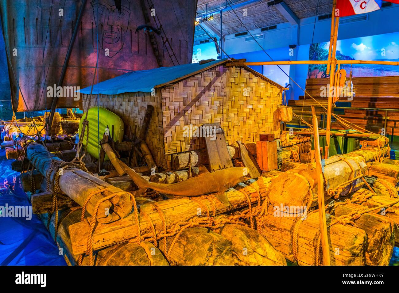 OSLO, NORWEGEN, 24. AUGUST 2016: Innenraum des Kon Tiki Museums in Oslo, Norwegen Stockfoto OSLO, NORWEGEN, 24. AUGUST 2016: Innenraum des Kon Tiki Museums in Oslo, Norwegen Stockfoto
