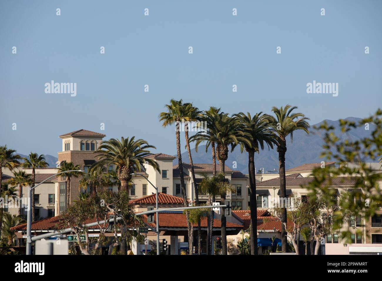 Blick auf die Skyline der Innenstadt von Laguna Niguel, Kalifornien, USA. Stockfoto