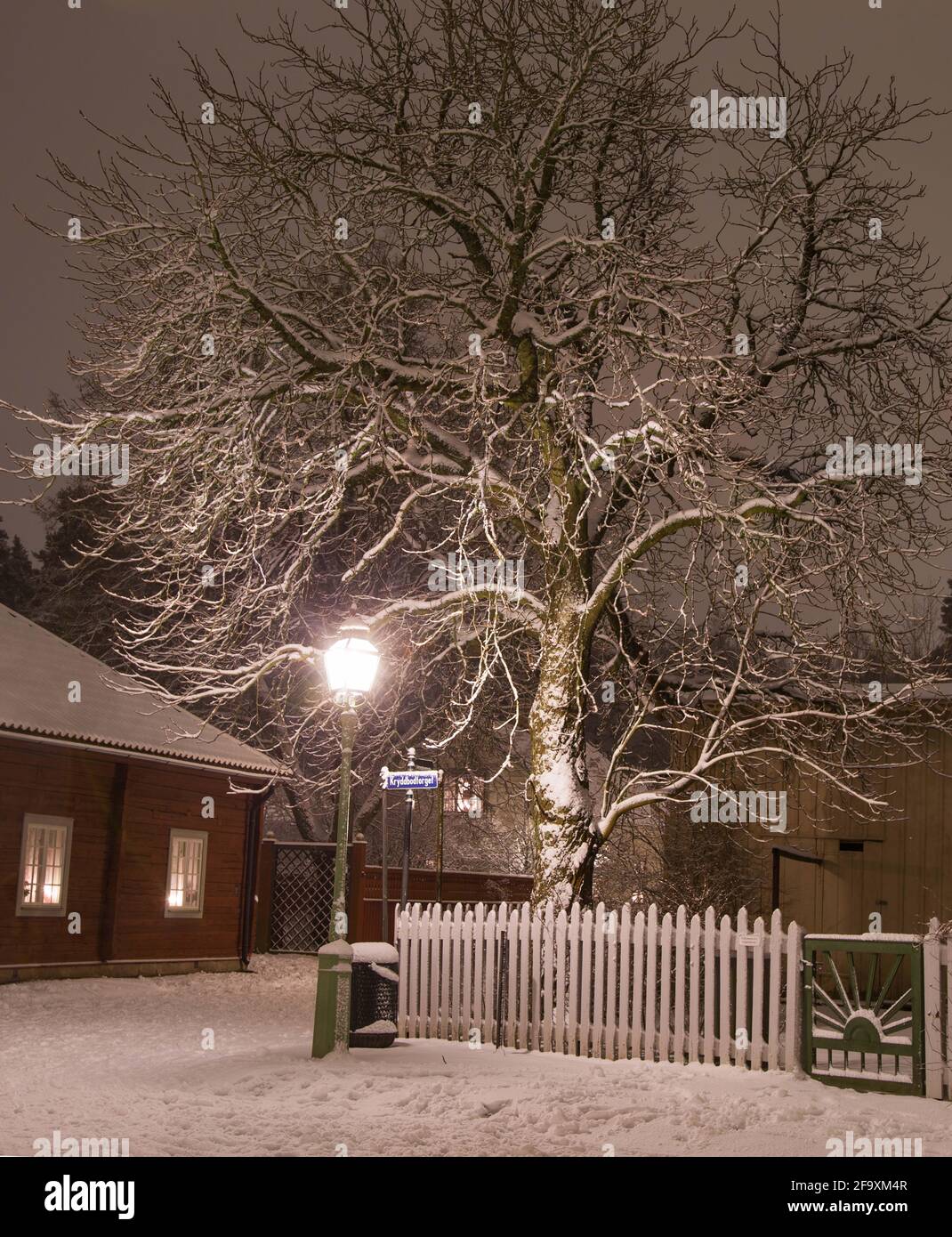 Winter in der Altstadt von Linköping, Schweden. Stockfoto