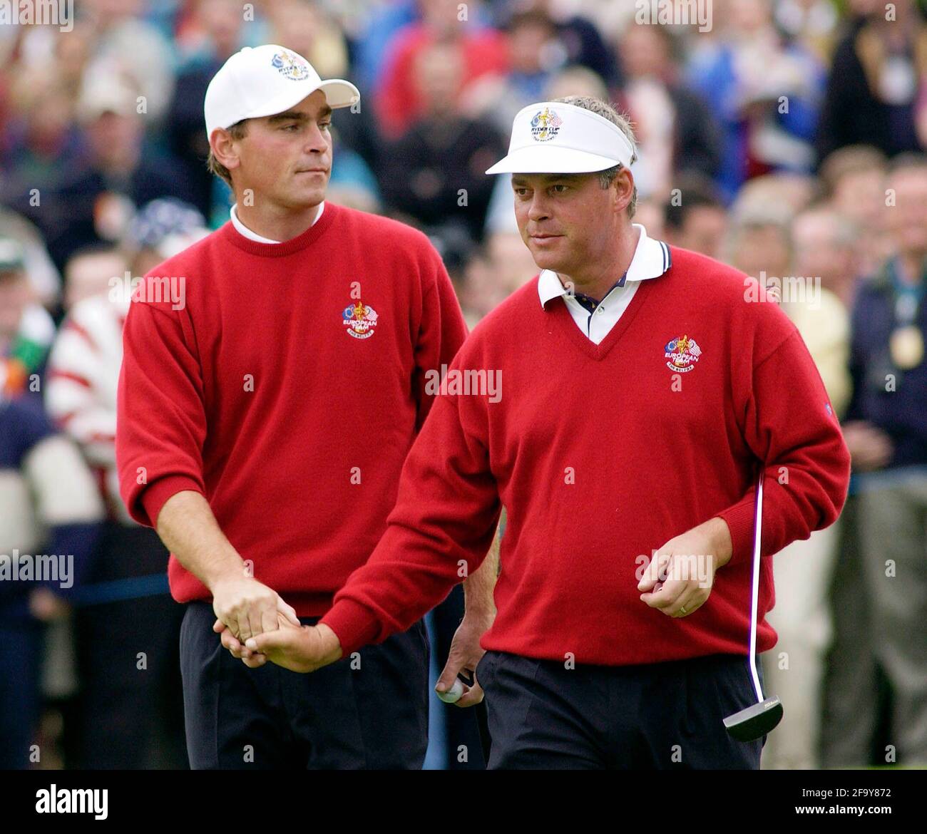 RYDER CUP 2002 BEIM GLOCKENTURM FOURBALL THOMAS BJORN UND DAREN CLARK 27/9/2002 BILD DAVID ASHDOWN.RYDER CUP GLOCKENTURM 2002 Stockfoto