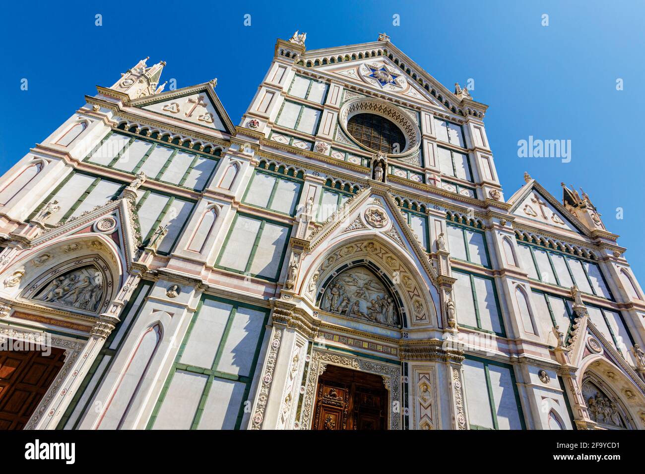 Florenz, Provinz Florenz, Toskana, Italien. Santa Croce Kirche. Das historische Zentrum von Florenz ist ein UNESCO-Weltkulturerbe. Stockfoto