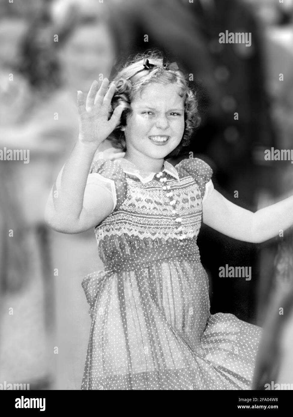 Shirley Temple. Porträt der amerikanischen Kinderdarstellerin Shirley Temple (1928-2014) bei einem Besuch im Weißen Haus im Juni 1938. Foto von Harris und Ewing. Stockfoto