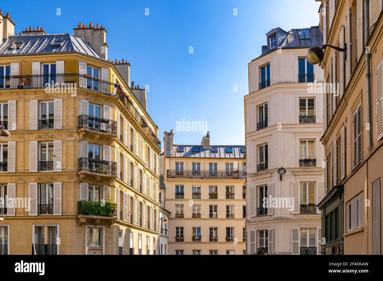 Paris, wunderschönes Gebäude, Boulevard Beaumarchais im 11e Bezirk Stockfoto