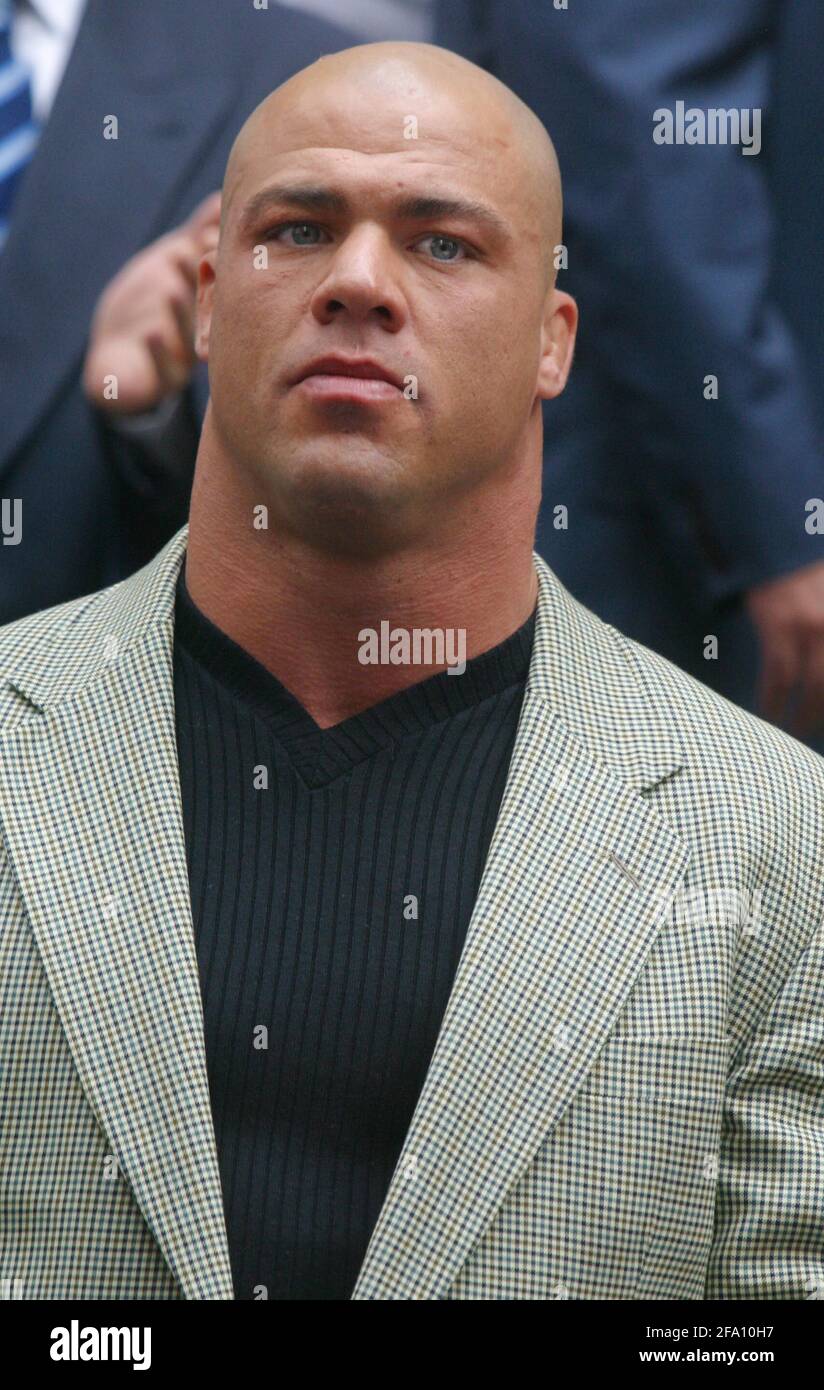Kurt Angle 2004 Von John Barrett/PHOTOlink Stockfoto