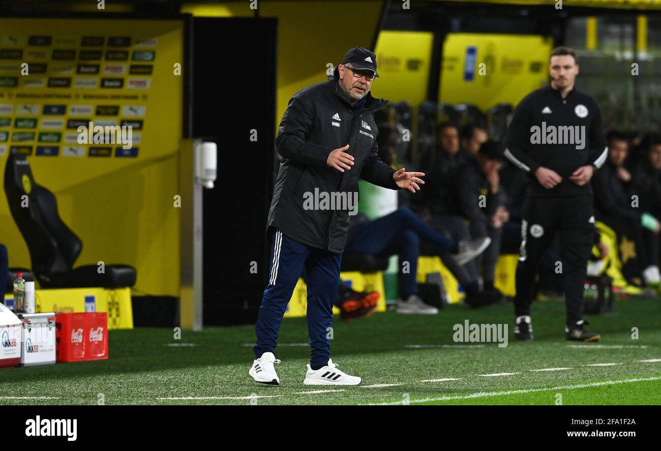 v. l. Trainer Urs Fischer (1. FC Union Berlin) Fußball, Herren, Saison 2020/2021, 1. Bundesliga (30. Spieltag), Borussia Dortmund - 1. FC Union Berl Stockfoto