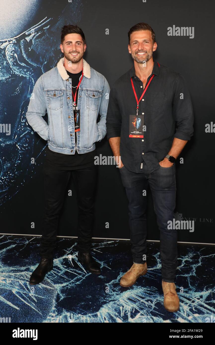 Sydney, Australien. April 2021. James Robards und Tim Robards nehmen an der Sydney-Premiere von Mortal Kombat im Hoyts Entertainment Quarter – 206 Be Teil Stockfoto