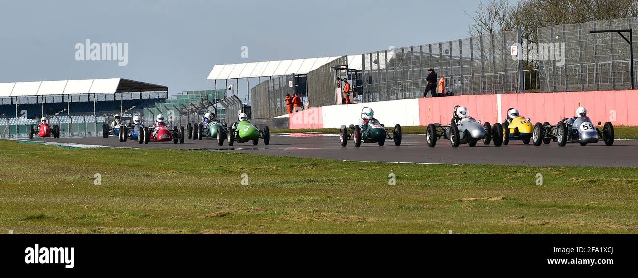 F3 500s erste Runde, Formel 3, 500 Owners Association, VSCC Spring Start Meeting, 17. April 2021. Stockfoto