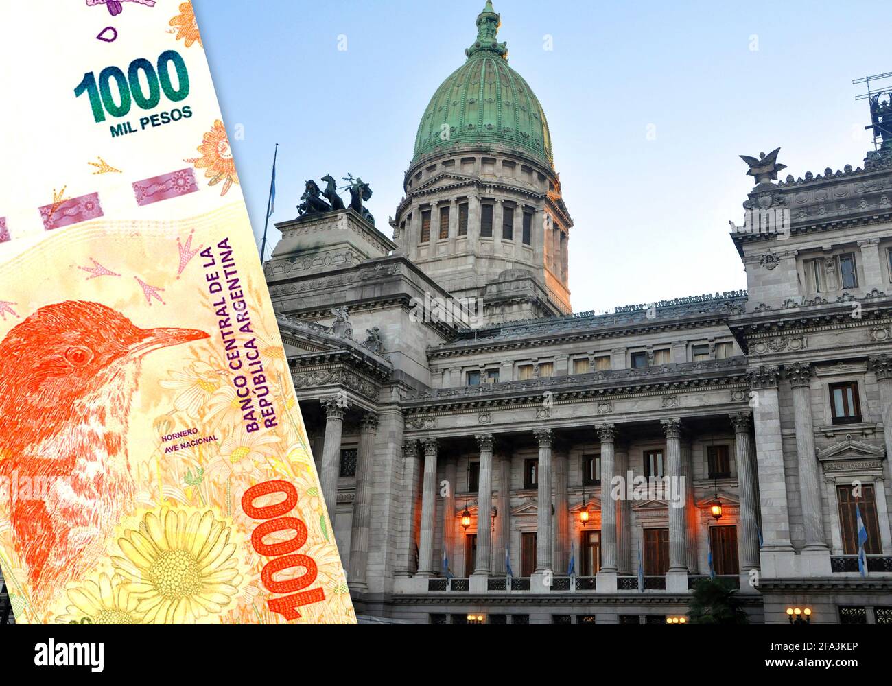 Geld / Bargeld: Argentinischer Peso und Kongress der argentinischen Nation. Stockfoto