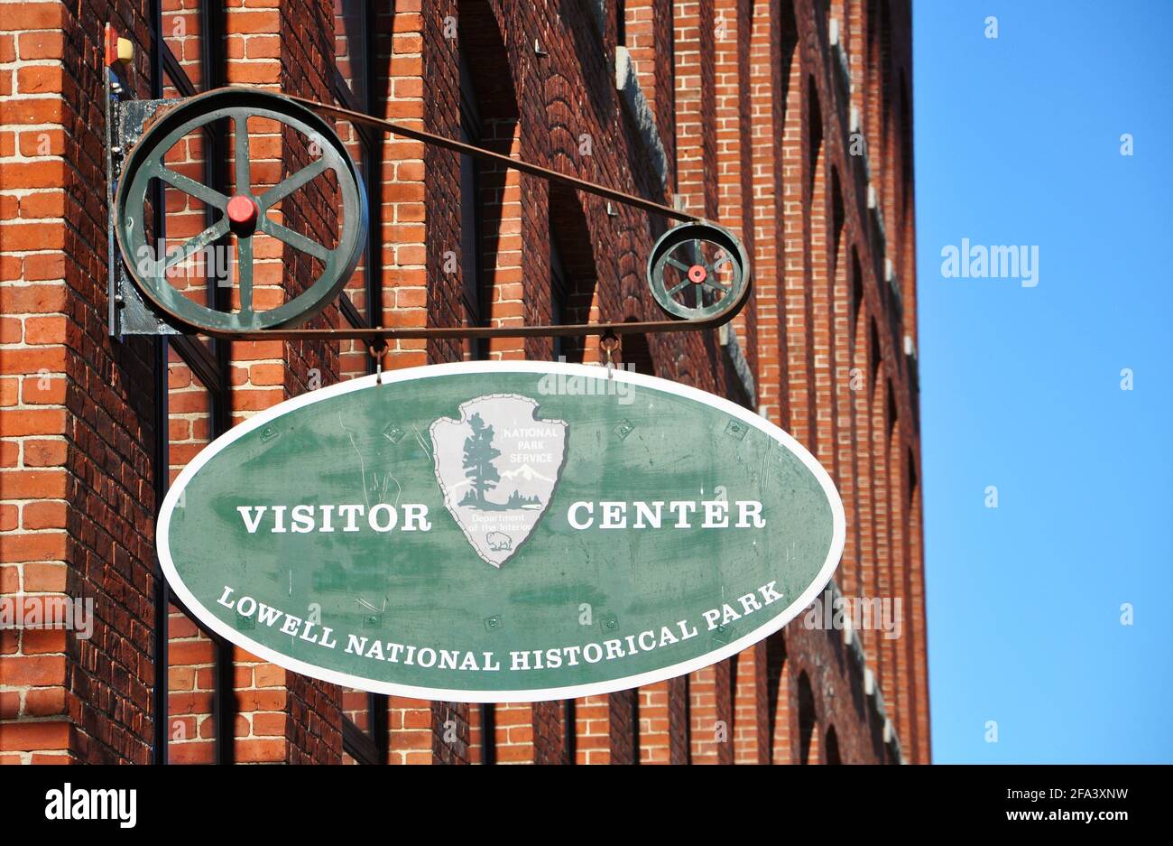 Schild des Lowell National Historical Park an der 264 Market Street in der Innenstadt von Lowell, Massachusetts, USA. Stockfoto