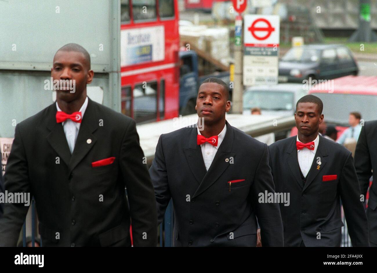 Untersuchung des Mordes von Stephen Lawrence Juni 1998Mitglieder der Nation of Der Islam kam bei der Untersuchung des Mordes von Stephen Lawrence an Stockfoto